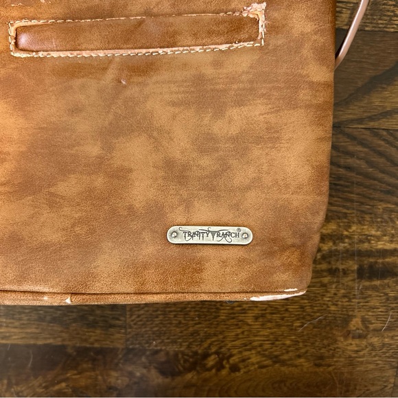 Trinity Ranch Montana West Brown Tooled Studded Design Western Crossbody Bag - Picture 11 of 14